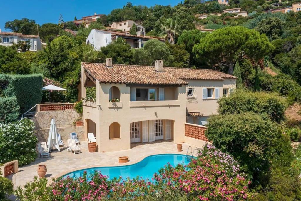 4-Star Private Villa With Heated Pool And Panoramic Sea View At Gulf De Saint Tropez Cavalaire-sur-Mer Εξωτερικό φωτογραφία